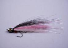 Load image into Gallery viewer, #302 | Skulled 5&quot; Bucktail Fly
