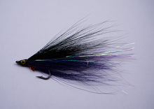 Load image into Gallery viewer, #305 | Skulled 5&quot; Bucktail Fly
